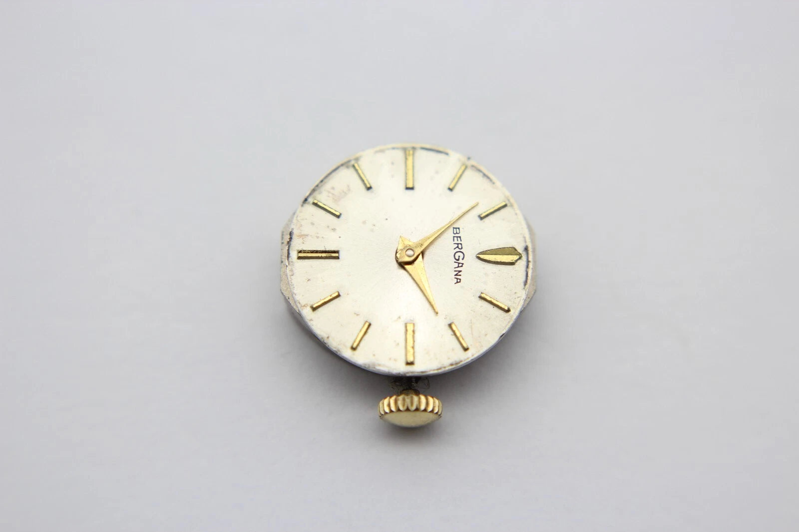 Bergana Uhrwek AS 1677 Watch Movement 17 Jewels Balance Ok for Part Repair rund