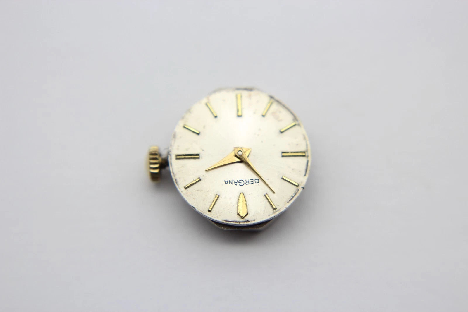 Bergana Uhrwek AS 1677 Watch Movement 17 Jewels Balance Ok for Part Repair rund