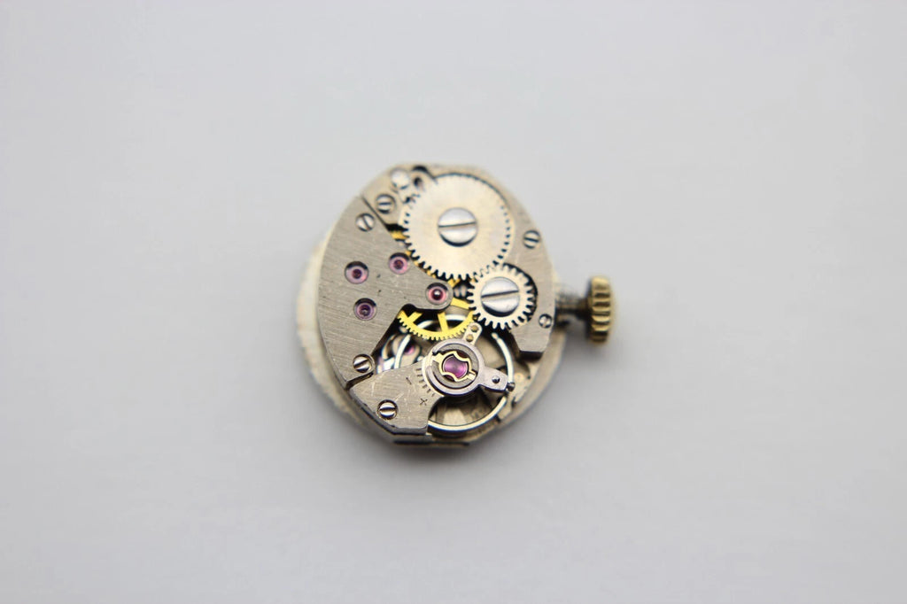 Bergana Uhrwek AS 1677 Watch Movement 17 Jewels Balance Ok for Part Repair rund
