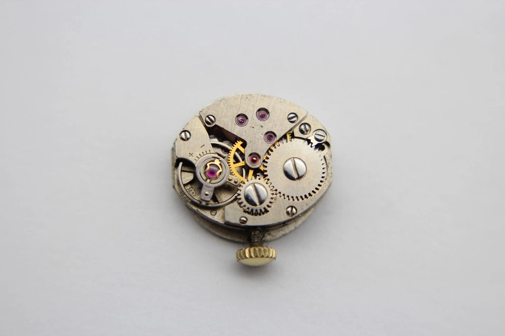 Bergana Uhrwek AS 1677 Watch Movement 17 Jewels Balance Ok for Part Repair rund